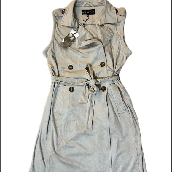 Kendall & Kylie Dresses & Skirts - NWT KENDALL + KYLIE SUEDE BELTED BUTTON DOWN SLEEVELESS COLLARED WRAP DRESS